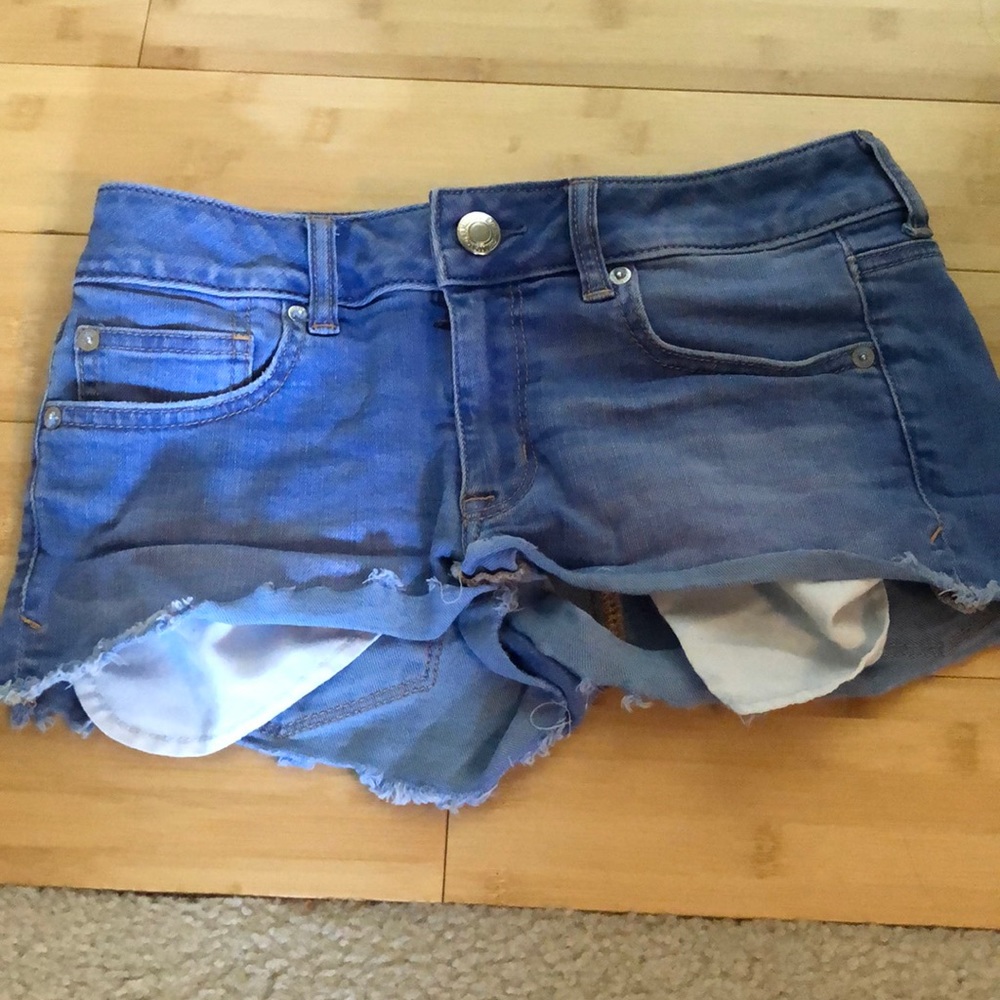 American eagle jean shorts.